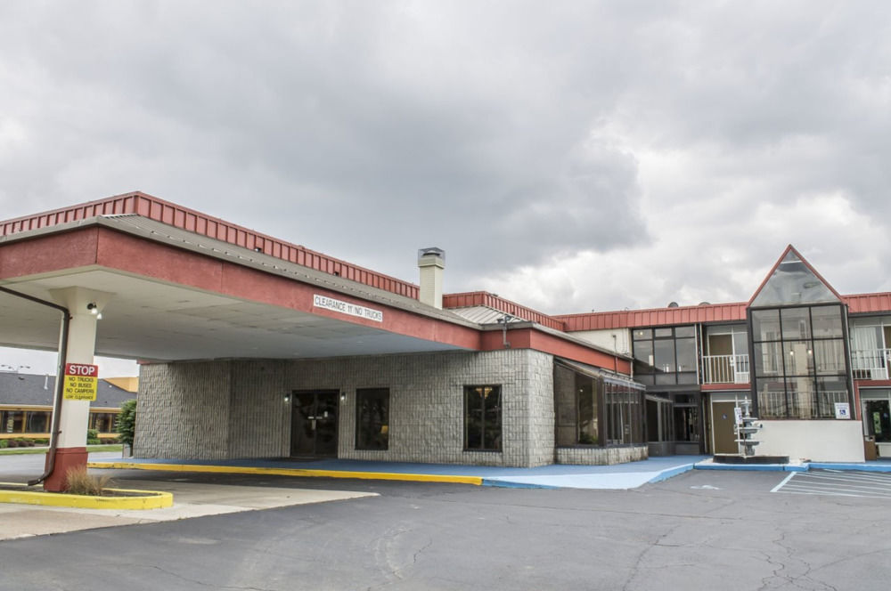 Super 8 By Wyndham Perrysburg-toledo 2*