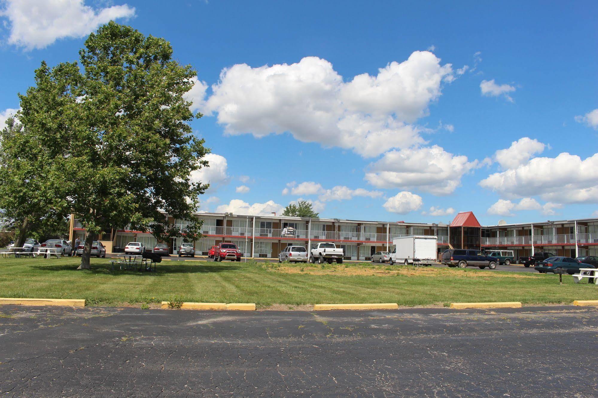 Super 8 By Wyndham Perrysburg-toledo Perrysburg