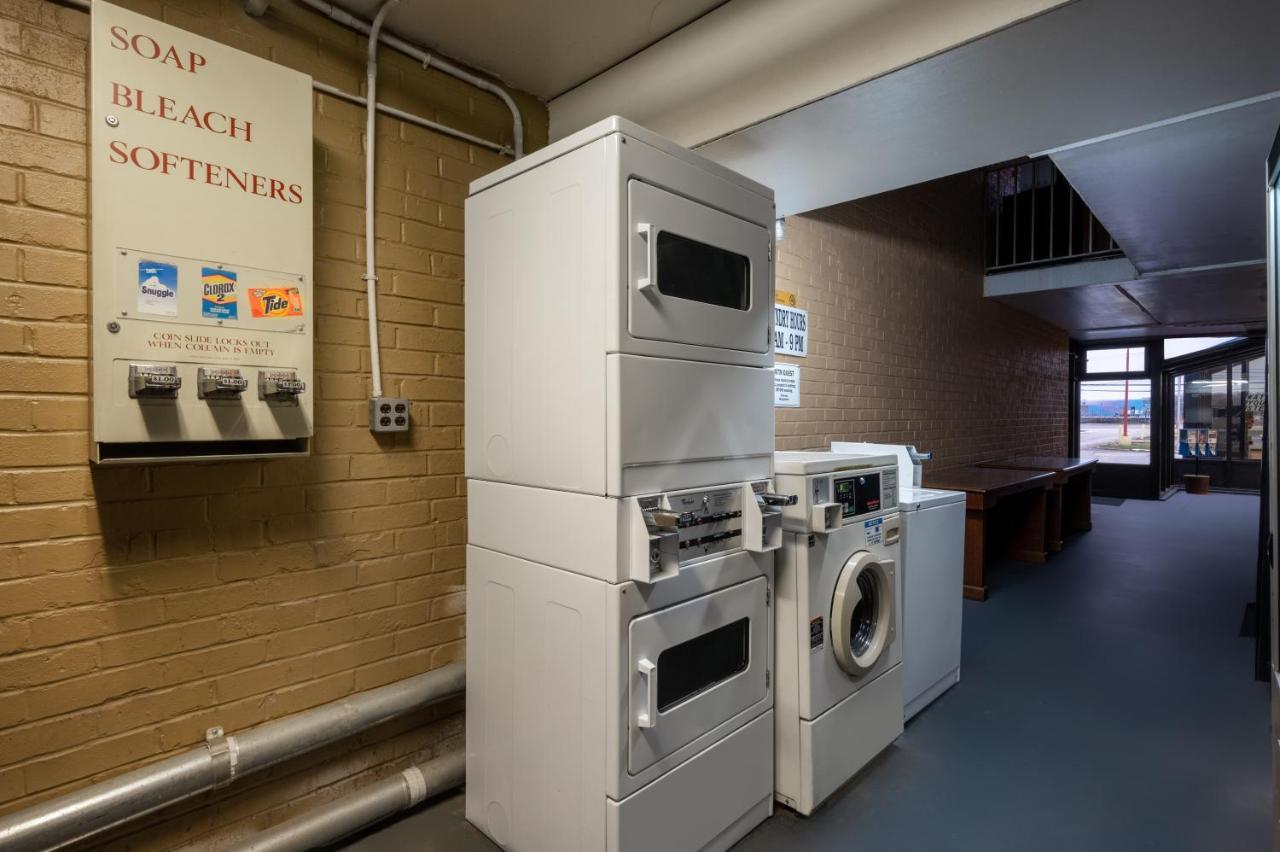 Hotel Super 8 By Wyndham Perrysburg-toledo Perrysburg