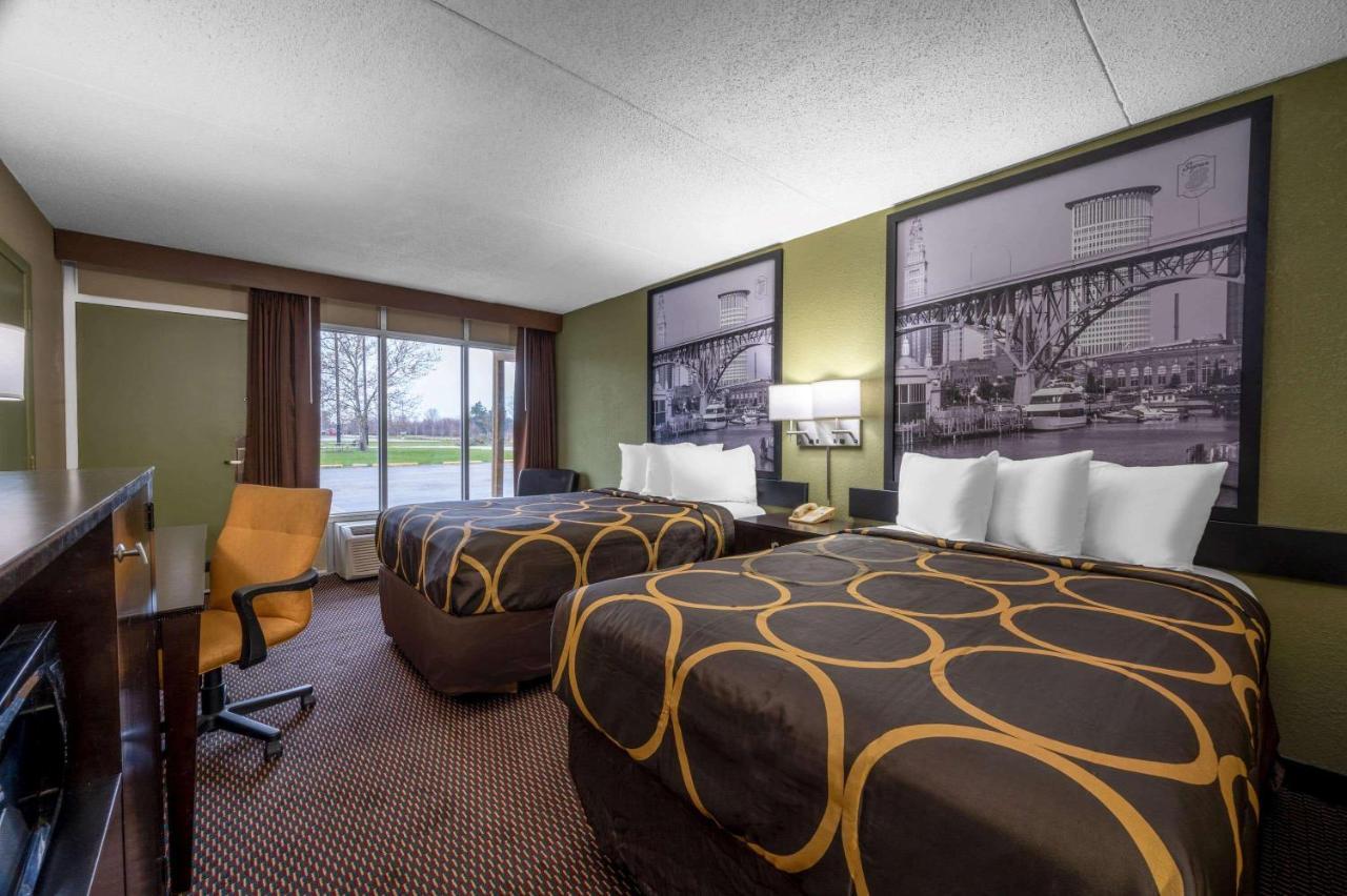 Super 8 By Wyndham Perrysburg-toledo 2*