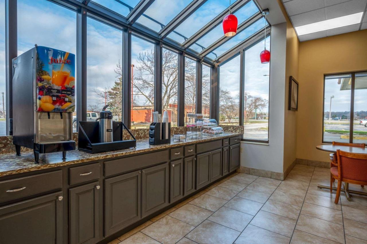 Super 8 By Wyndham Perrysburg-toledo
