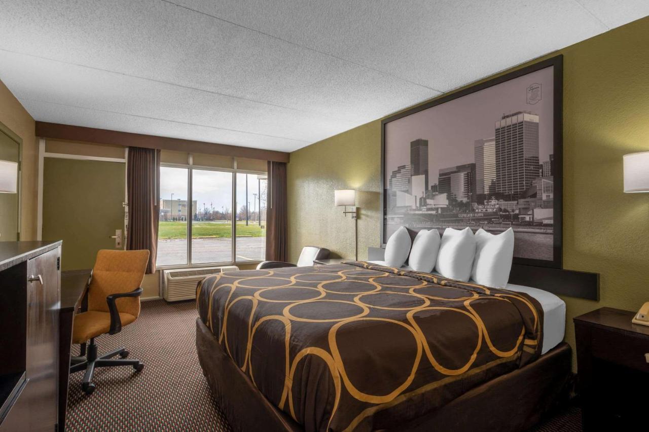 Super 8 By Wyndham Perrysburg-toledo 2*