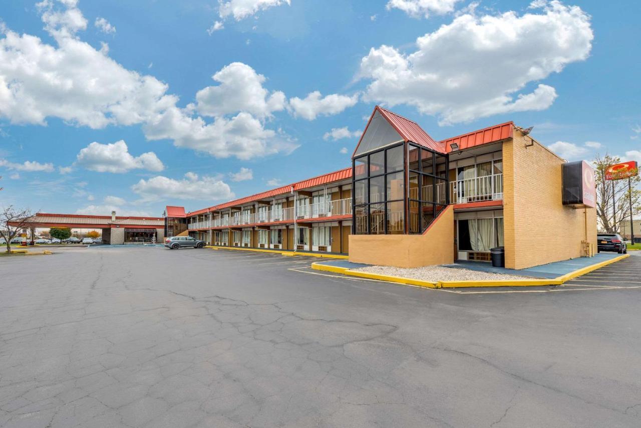 Hotel Super 8 By Wyndham Perrysburg-toledo Perrysburg